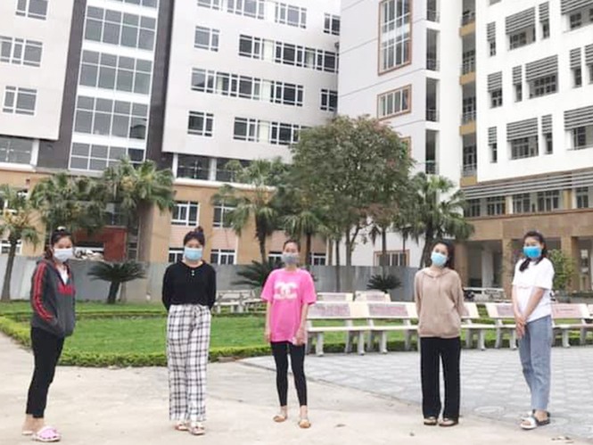 Lưu học sinh Lào tình nguyện ở lại ăn Tết Việt cùng người dân Hải Dương chống dịch - ảnh 1