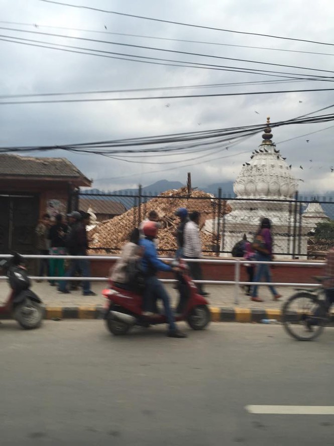 Tường trình từ Nepal: 6 tiếng kinh hoàng giữa tâm động đất - ảnh 7
