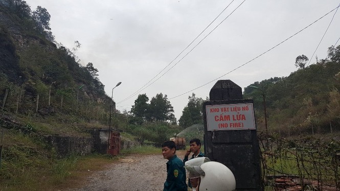 Cháy rừng ở Quảng Ninh uy hiếp kho thuốc nổ - ảnh 4
