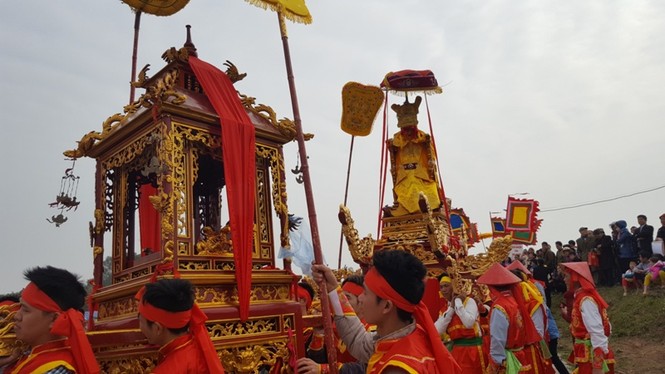 Hàng vạn người dự đám rước lễ hội Thủy tổ dân tộc - ảnh 6