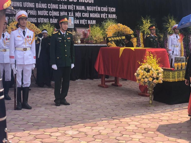 Lễ an táng nguyên Tổng Bí thư Đỗ Mười tại quê nhà - ảnh 19
