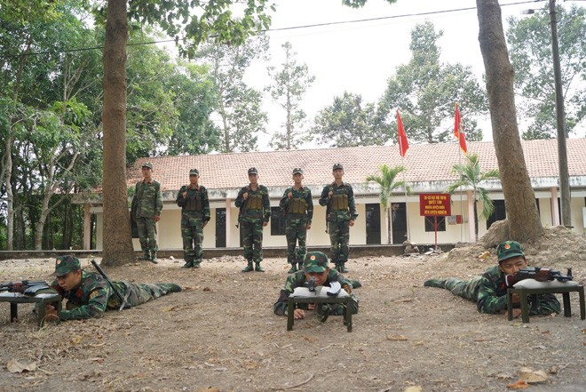 Tân binh Trung đoàn Gia Định trên thao trường đất thép Củ Chi - ảnh 2