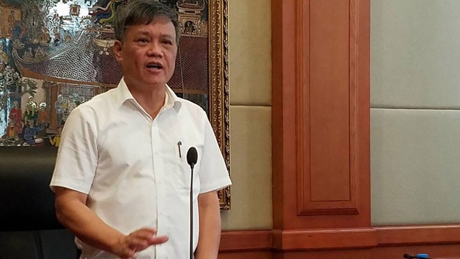 Cầu vượt đang thi công đã nứt do… mưa ngập - ảnh 1