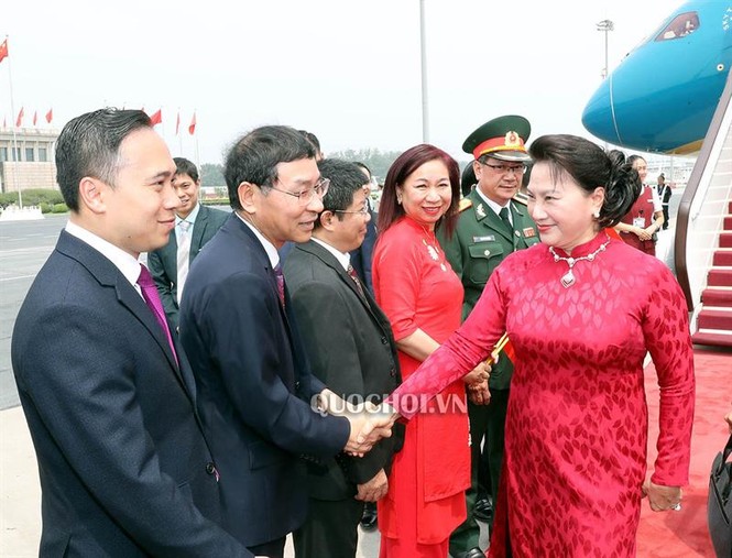 Chủ tịch Quốc hội Nguyễn Thị Kim Ngân đến thủ đô Bắc Kinh, Trung Quốc - ảnh 1