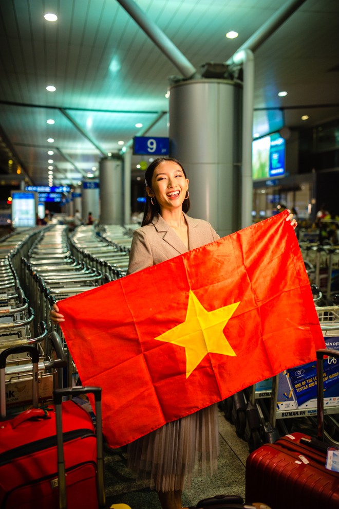 Hoa khôi ĐH Hutech thử sức tại cuộc thi Hoa khôi Sinh viên Thế giới 2019 - ảnh 2