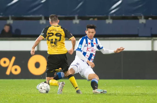 Văn Hậu thi đấu 4 phút cuối trận đấu của Heerenveen ở cúp Quốc gia Hà Lan - ảnh 1