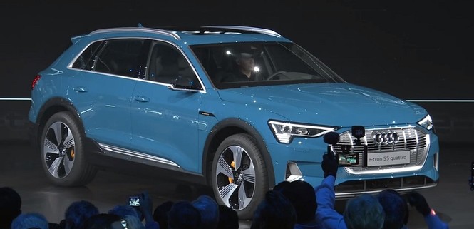 Audi e-tron - SUV chạy điện đầu tiên của Audi sắp bán ở Mỹ - ảnh 1