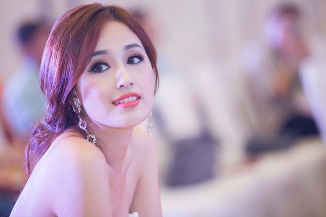 Mai Phương Thúy lưng trần quyến rũ sau thời gian 'ở ẩn' - ảnh 10