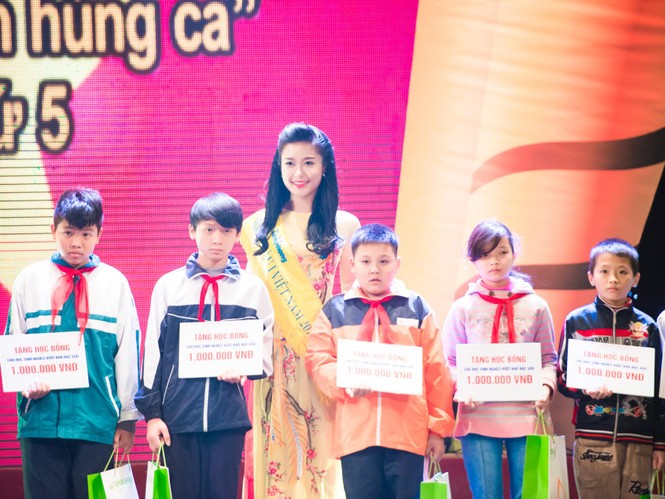 Hoa hậu Ngọc Hân hội ngộ Á hậu Huyền My tại Hà Nội - ảnh 12