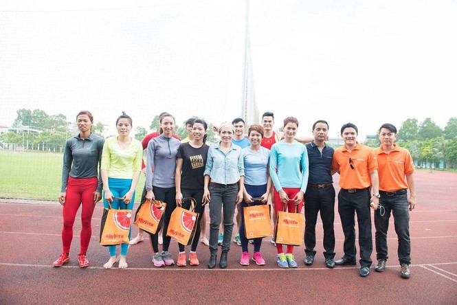 Phương Thanh thi chạy, bắn súng với vận động viên Seagames - ảnh 2