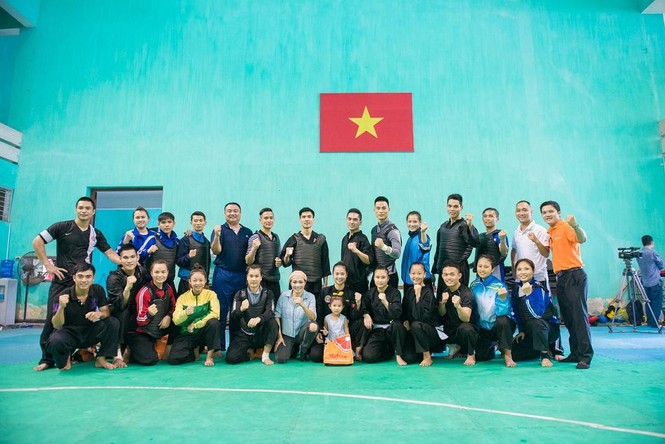 Phương Thanh thi chạy, bắn súng với vận động viên Seagames - ảnh 10