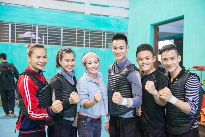 Phương Thanh thi chạy, bắn súng với vận động viên Seagames - ảnh 9