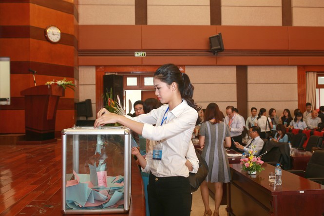 Á hậu Thanh Tú trở thành thành viên Hội luật Quốc tế Việt Nam - ảnh 2