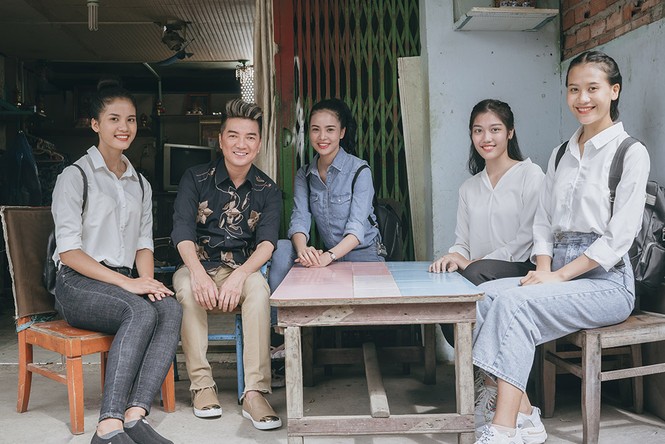 Đàm Vĩnh Hưng đồng hành cùng thí sinh Miss World Vietnam làm từ thiện - ảnh 1
