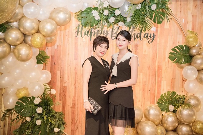 Mâu Thuỷ-Võ Hoàng Yến 'lên đồ' gợi cảm, 'đấu khẩu' trên ghế nóng Next Top - ảnh 10