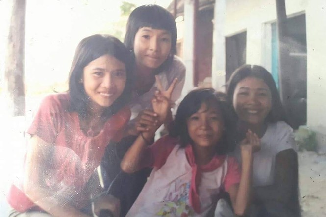 Á hậu Mâu Thuỷ: Ngồi ở Thái Lan ủng hộ Việt Nam 'quyết chiến' - ảnh 13