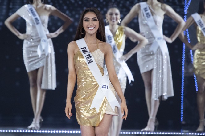 Nguyễn Trần Khánh Vân đăng quang Hoa hậu Hoàn vũ Việt Nam 2019 - ảnh 4