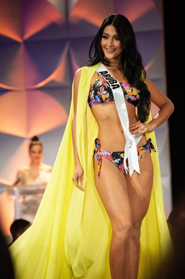 Màn diễn bikini 'rực lửa' của Hoàng Thuỳ và dàn thí sinh ở bán kết Miss Universe - ảnh 15