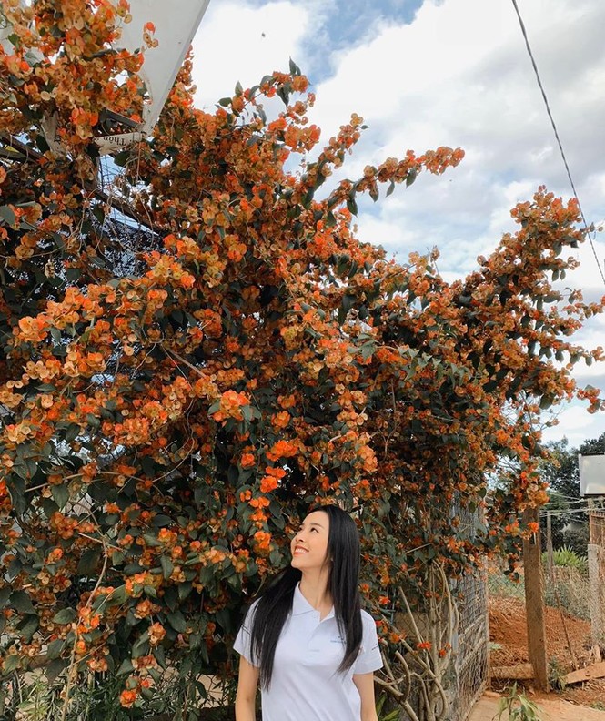 Lương Thuỳ Linh, Tường San, Kiều Loan đẹp 'bất phân thắng bại' khi mặc hanbok - ảnh 12
