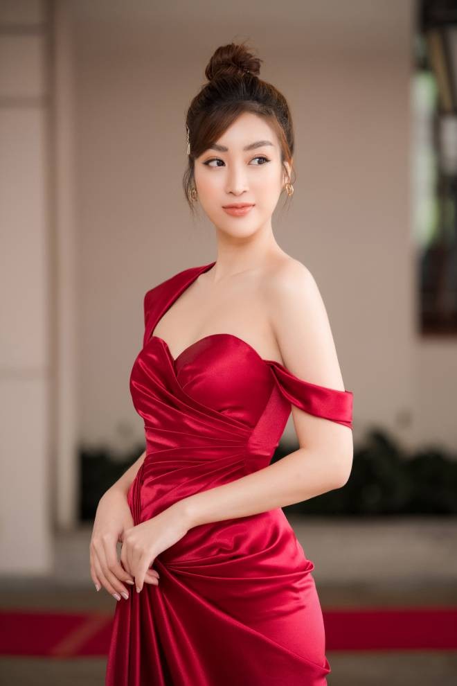 Đỗ Mỹ Linh: Nàng hậu xinh đẹp 2 năm liên tiếp ngồi ghế giám khảo Hoa hậu Việt Nam - ảnh 2