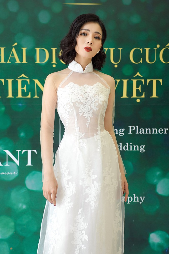 'Người tình tin đồn' Lâm Bảo Châu diễn show chung với Lệ Quyên - ảnh 2