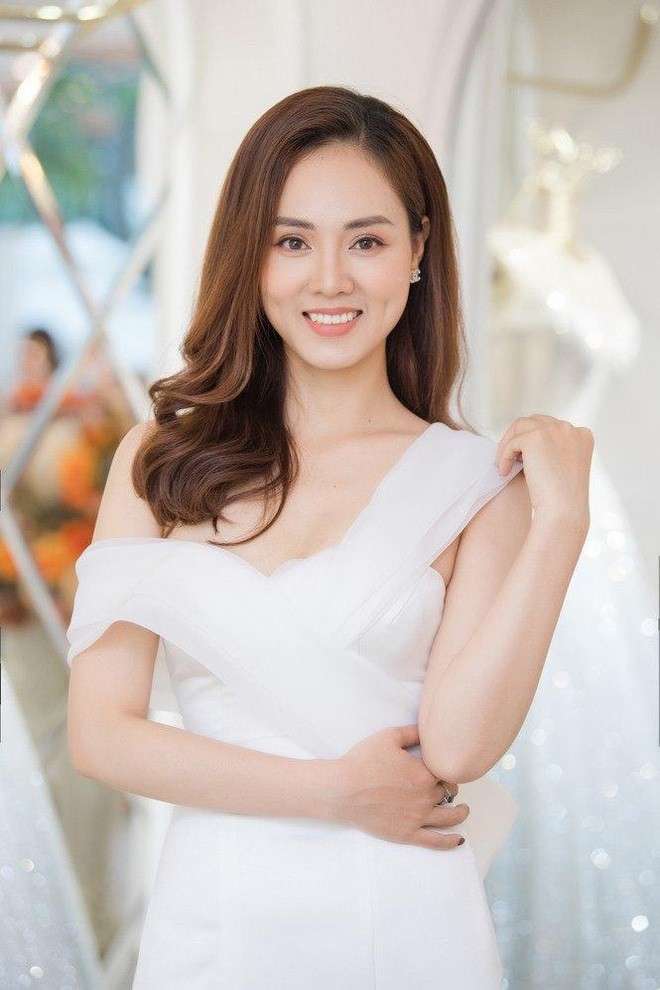 NSND Công Lý điển trai trong ảnh cưới với bạn gái kém 15 tuổi - ảnh 3