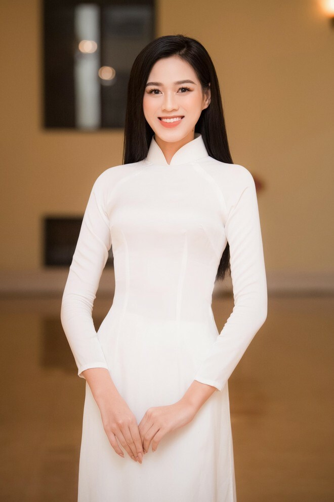 Trước thềm thi Miss World 2021, Hoa hậu Đỗ Thị Hà có những bước đi đầy thông minh - ảnh 1