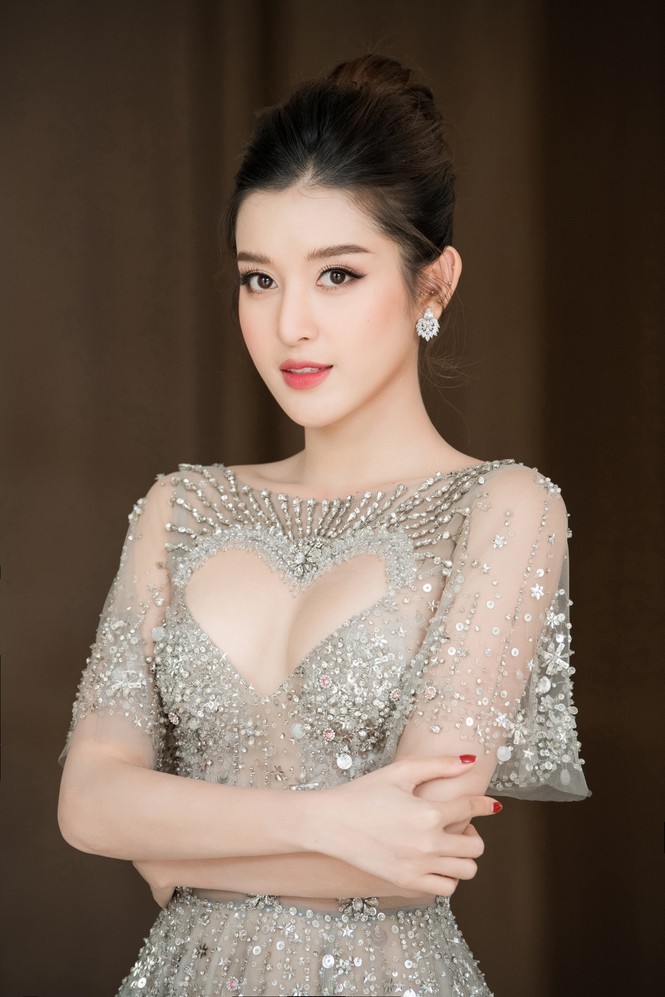 Top 3 HHVN 2014: Kỳ Duyên-Huyền My miệt mài hoạt động showbiz, Diễm Trang yên bề gia thất - ảnh 7