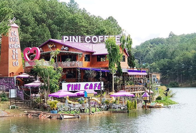 Cả chục doanh nghiệp 'băm nát' thắng cảnh quốc gia hồ Tuyền Lâm - ảnh 3