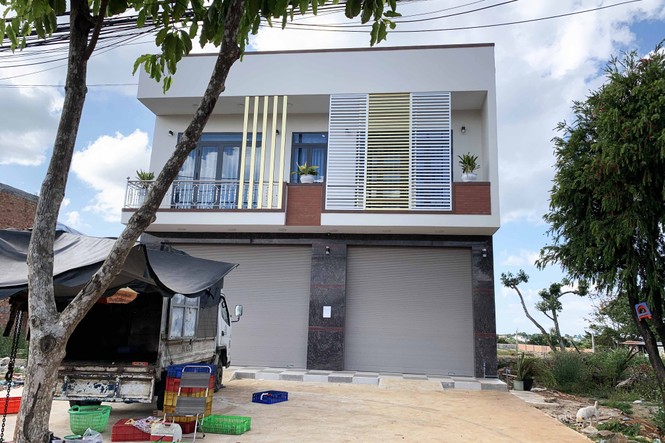 Sai lệch công năng bến xe Di Linh, kiểm điểm xử lý việc cấp phép xây dựng - ảnh 1
