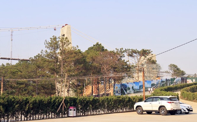 TP Đà Lạt nói gì việc chậm dỡ cầu kính hoành tráng xây không phép? - ảnh 2