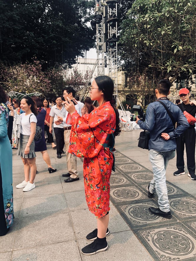 Những hình ảnh đẹp tại lễ hội hoa anh đào - ảnh 2