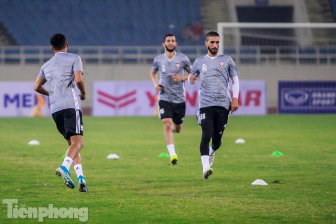 Mục kích UAE 'luyện công' trước trận đấu với tuyển Việt Nam - ảnh 6