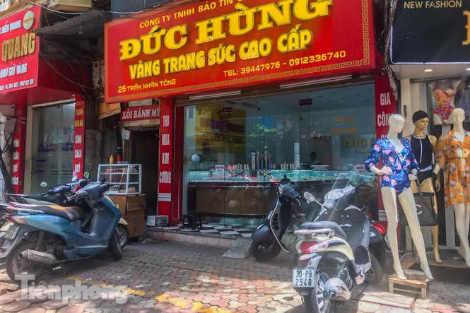 Phố vàng Hà Nội đìu hiu giữa 'cơn bão' giá lịch sử - ảnh 11
