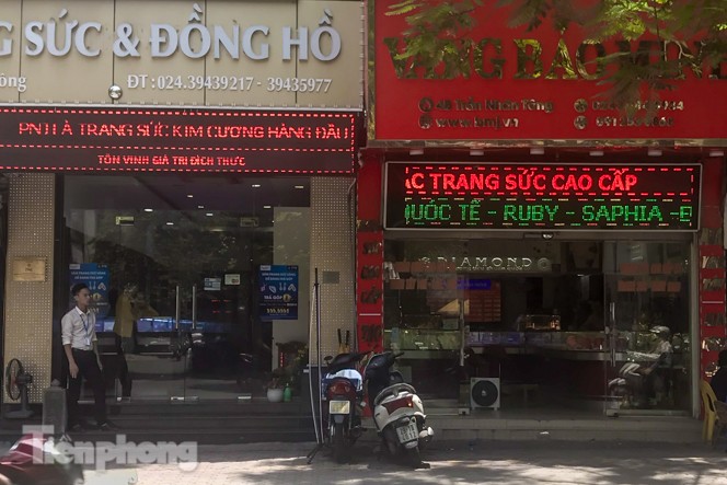 Phố vàng Hà Nội đìu hiu giữa 'cơn bão' giá lịch sử - ảnh 6