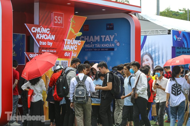 Giới trẻ nườm nượp đến trải nghiệm Ngày thẻ Việt Nam 2020 - ảnh 22