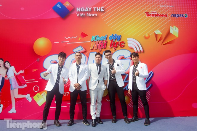 Á hậu Bùi Phương Nga cùng dàn người đẹp trải nghiệm Sóng Festival - ảnh 16