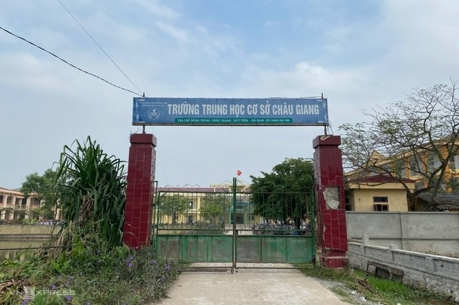 Nam sinh lớp 9 đấm chết bạn bị khởi tố - ảnh 1