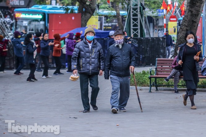 Hà Nội thanh bình trong buổi sáng cuối cùng năm 2020 - ảnh 10