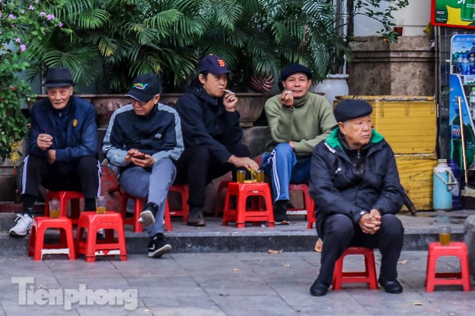 Hà Nội thanh bình trong buổi sáng cuối cùng năm 2020 - ảnh 11