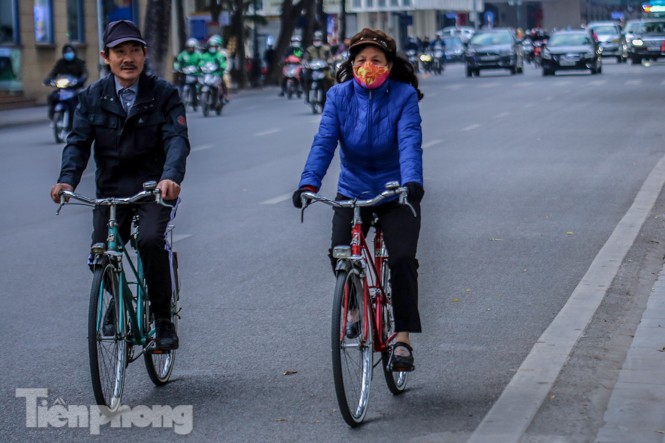 Hà Nội thanh bình trong buổi sáng cuối cùng năm 2020 - ảnh 4