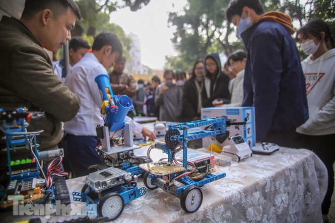 Xem học sinh cấp 2 ứng dụng công nghệ phòng COVID-19 - ảnh 7