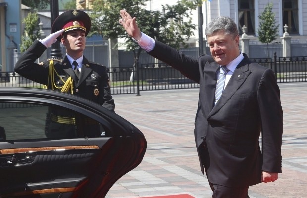 Tân Tổng thống Ukraine nói gì với Nga về Crimea? - ảnh 12