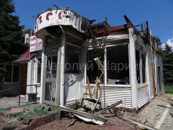 Sloviansk tan hoang sau cuộc pháo kích của quân đội Ukraine - ảnh 8