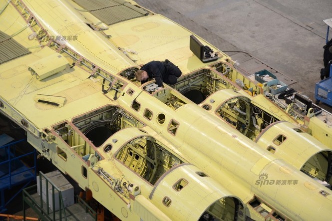 Đột nhập nhà máy sản xuất ‘xe tăng bay’ Su-34 - ảnh 20