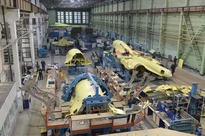 Đột nhập nhà máy sản xuất ‘xe tăng bay’ Su-34 - ảnh 2