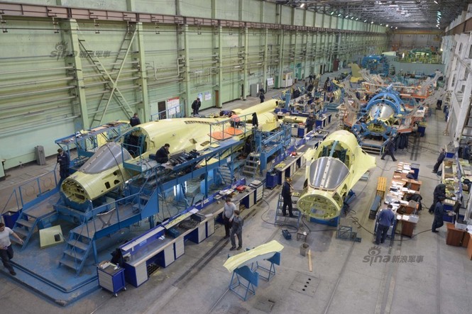 Đột nhập nhà máy sản xuất ‘xe tăng bay’ Su-34 - ảnh 7