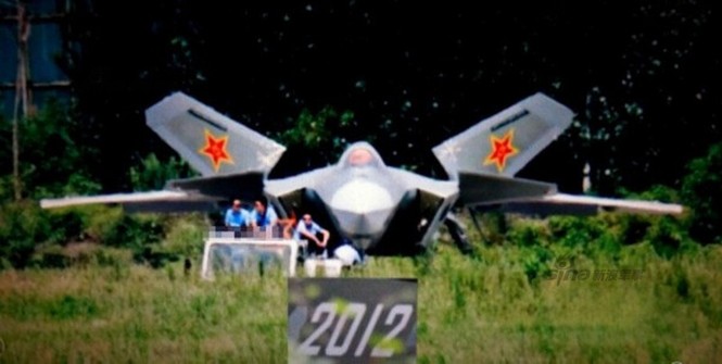 Tiêm kích J-20 Trung Quốc so đọ với siêu chiến đấu cơ T-50 Nga - ảnh 10