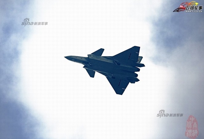 Tiêm kích J-20 Trung Quốc so đọ với siêu chiến đấu cơ T-50 Nga - ảnh 16