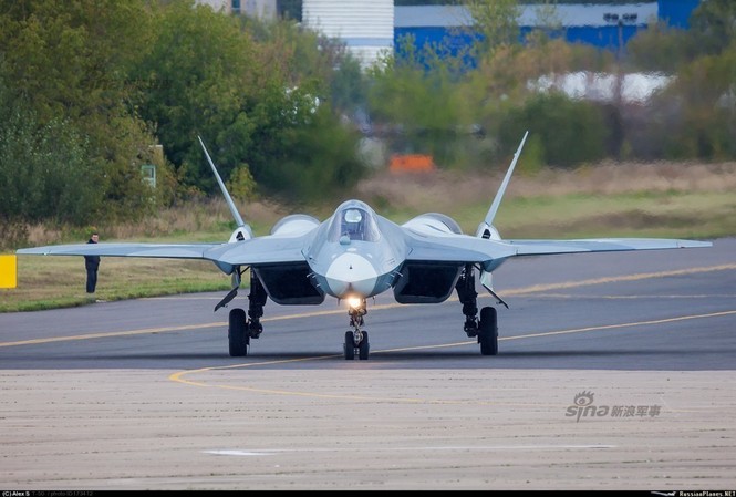 Tiêm kích J-20 Trung Quốc so đọ với siêu chiến đấu cơ T-50 Nga - ảnh 9